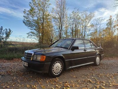 Gebraucht Mercedes 190 185 PS (136 kW) 1987 Schwarz Limousine