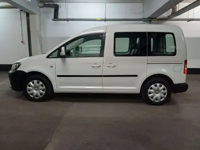 Gebraucht VW Caddy 109 PS (80 kW) 2012 Candyweiss Van / Kleinbus