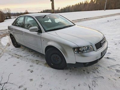 Gebraucht Audi A4 102 PS (75 kW) 2002 Silber Limousine