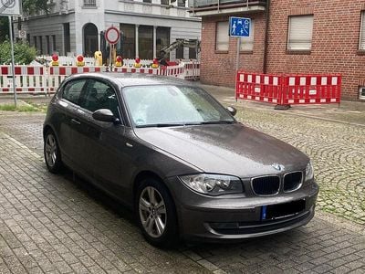 Gebraucht BMW 116 122 PS (89 kW) 2008 Braun Kleinwagen