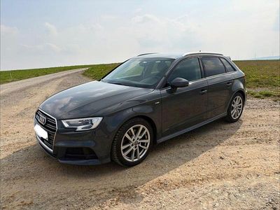 Gebraucht Audi A3 Design 150 PS (110 kW) 2019 Grau Limousine