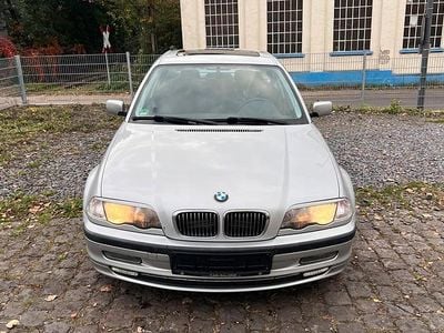 BMW 323