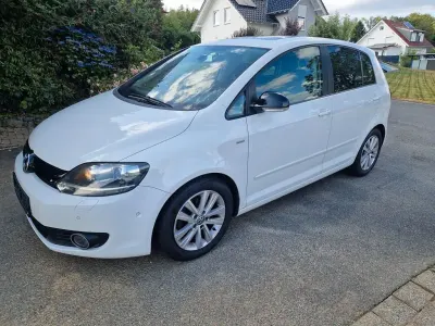 Gebraucht VW Golf Plus Match 122 PS (89 kW) 2012 Weiß Van / Kleinbus