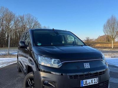 Gebraucht Fiat Doblò 130 PS (95 kW) 2023 Schwarz Van / Kleinbus