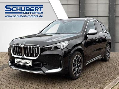 Black sapphire metallic Gebraucht 2023 BMW iX1 xLine SUV | 40.900 € (Etwas zu teuer)