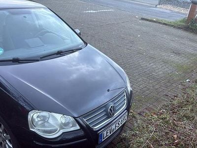 Gebraucht VW Polo 75 PS (55 kW) 2005 Schwarz Kleinwagen