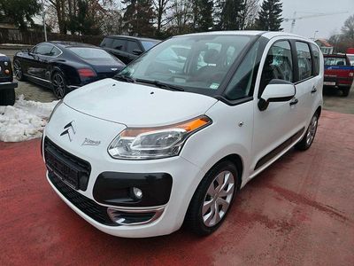 Weiß Gebraucht 2010 Citroën C3 Picasso Tendance Van / Kleinbus | 2.950 € (Etwas zu teuer)