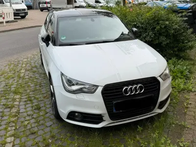 Gebraucht Audi A1 Sportback 105 PS (77 kW) 2014 Weiß Kleinwagen