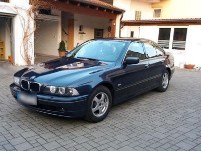 BMW 525