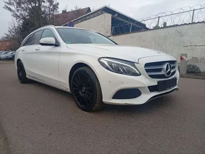 Gebraucht Mercedes C250 Edition 204 PS (150 kW) 2014 Weiß Kombi
