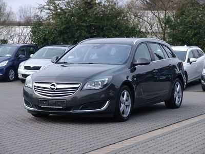 Grau metallic Gebraucht 2014 Opel Insignia Edition Kombi | 15.970 €