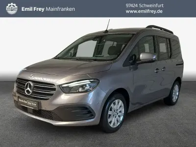 Gebraucht Mercedes T180 Style 116 PS (85 kW) 2023 Grau Van / Kleinbus