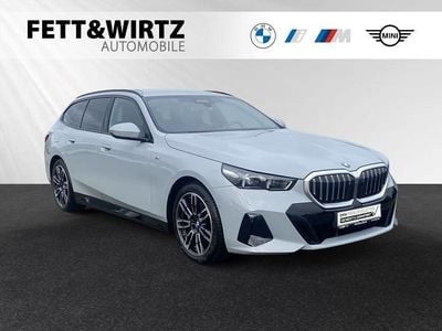 Gebraucht BMW 540 Comfort Edition 303 PS (222 kW) 2024 Brooklyn grau metallic Kombi
