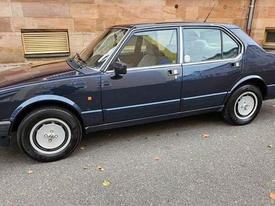 Usata Alfa Romeo Alfetta Quadrifoglio 131 CV (96 kW) 1983 Blu Berlina