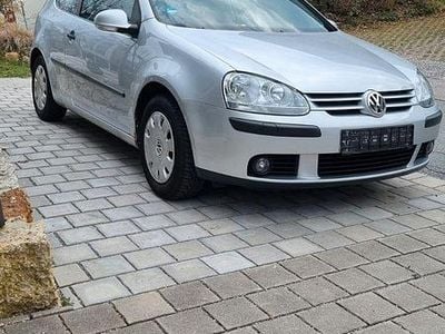 Usata VW Golf IV Trendline 102 CV (75 kW) 2005 Grigio Berlina