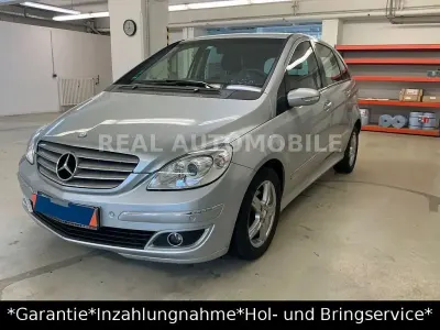 Gebraucht Mercedes B180 109 PS (80 kW) 2008 Silber Van / Kleinbus