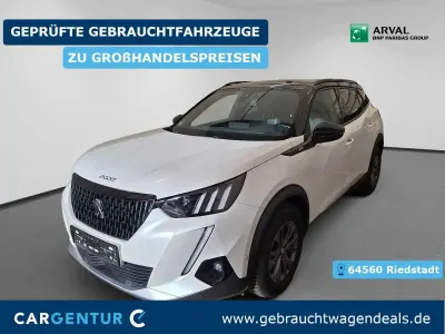 Gebraucht Peugeot 2008 GT 131 PS (96 kW) 2022 Weiß SUV