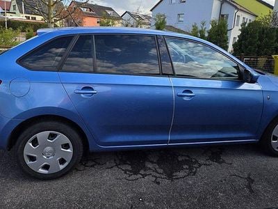 Gebraucht Skoda Rapid Ambition 105 PS (77 kW) 2015 Blau Kleinwagen