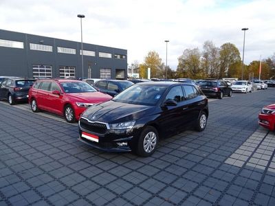 Gebraucht Skoda Fabia Ambition 80 PS (58 kW) 2021 Black magic perleffekt Kleinwagen