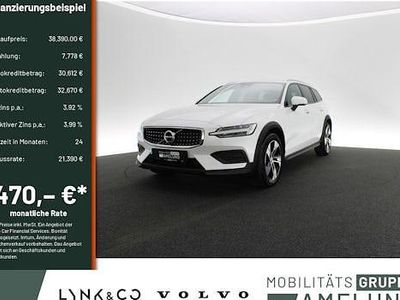 Weiß Gebraucht 2023 Volvo V60 CC Plus Kombi | 38.390 € (Fairer Preis)