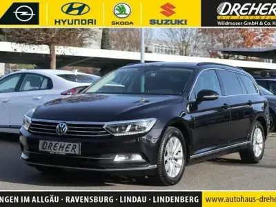 Gebraucht VW Passat Comfortline 190 PS (139 kW) 2019 Deep black perleffekt Kombi