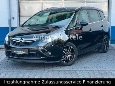 Gebraucht Opel Zafira Tourer Innovation 136 PS (100 kW) 2016 Schwarz Van / Kleinbus