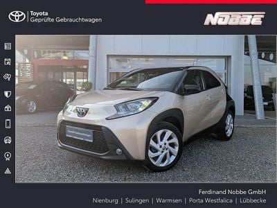 Gebraucht Toyota Aygo X Pulse 72 PS (52 kW) 2022 Ginger beige / night (metallic) SUV