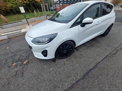 Gebraucht Ford Fiesta 101 PS (74 kW) 2022 Weiß Kleinwagen