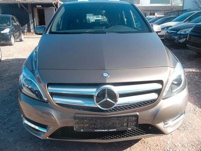 Gebraucht Mercedes B180 122 PS (89 kW) 2012 Grau Van / Kleinbus