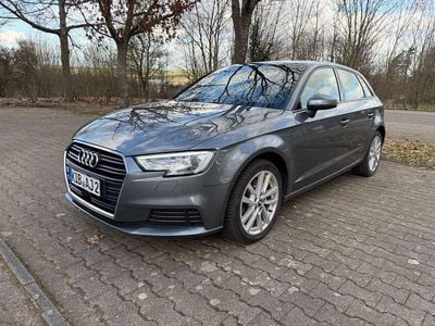 Gebraucht Audi A3 Sport 150 PS (110 kW) 2020 Grau Limousine