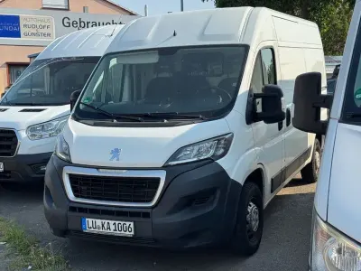 Gebraucht Peugeot Boxer Premium 131 PS (96 kW) 2019 Weiß Van