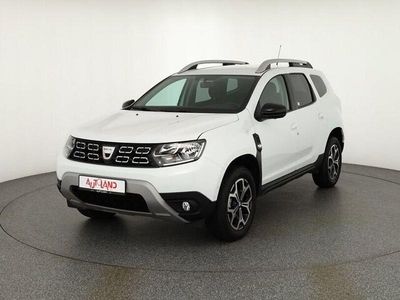 Weiß Gebraucht 2021 Dacia Duster Celebration SUV | 19.490 € (Fairer Preis)