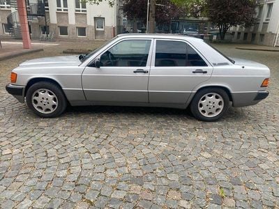 Silber Gebraucht 1989 Mercedes 190 Limousine | 3.900 €