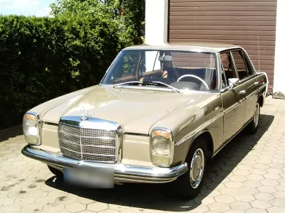 Gebraucht Mercedes W115 60 PS (44 kW) 1969 Beige Limousine