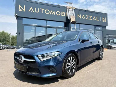 Gebraucht Mercedes A180 116 PS (85 kW) 2021 Blau Limousine