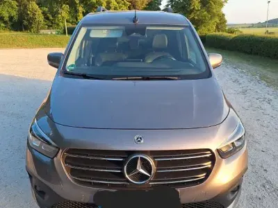 Gebraucht Mercedes T180 116 PS (85 kW) 2023 Grau Van / Kleinbus