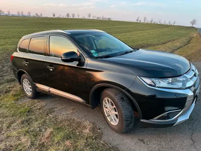 Brugt Mitsubishi Outlander Diamant Edition 150 HK (110 kW) 2017 Sort SUV