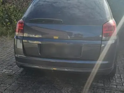 Gebraucht Opel Signum 150 PS (110 kW) 2006 Blau Kleinwagen