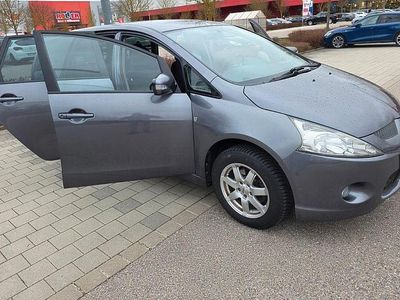 Gebraucht Mitsubishi Grandis Intense 140 PS (102 kW) 2008 Grau Van / Kleinbus