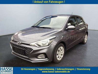 Gebraucht Hyundai i20 YES! 101 PS (74 kW) 2020 Andere farbe metallic Kleinwagen