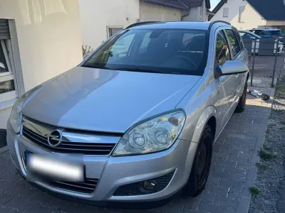 Gebraucht Opel Astra Edition 116 PS (85 kW) 2007 Grau Kombi
