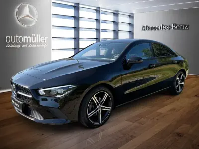 Gebraucht Mercedes CLA180 Progressive 136 PS (100 kW) 2021 Schwarz Coupé
