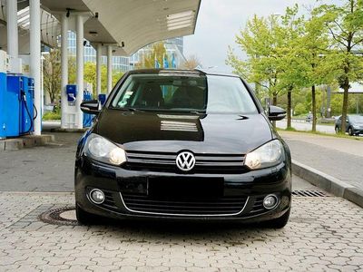 Gebraucht VW Golf VI Comfortline 140 PS (102 kW) 2011 Schwarz Kleinwagen