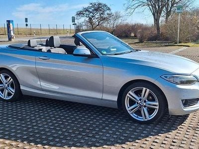 Gebraucht BMW 218 Advantage 136 PS (100 kW) 2016 Silber Cabrio