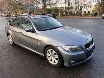 Gebraucht BMW 318 Sport Line 143 PS (105 kW) 2009 Grau Kombi