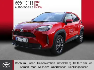 Gebraucht Toyota Yaris Cross 131 PS (96 kW) 2026 Karminarot SUV