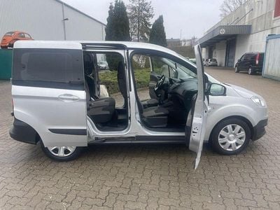 Gebraucht Ford Transit Trend 101 PS (74 kW) 2018 Silber Kombi