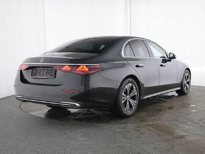 Second-hand Mercedes E200 Avantgarde 204 CP (150 kW) 2024 Negru Berlinǎ