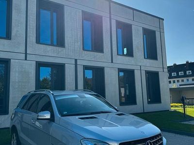 Usado Mercedes ML250 204 HP (150 kW) 2012 Prateado SUV