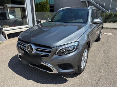 Mercedes GLC300